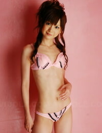 سليم اليابانية في سن المراهقة آنا واتانابي نماذج مثير الملابس الداخلية إذا sfw العمل