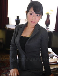 Complicated Japanese office honey Kana Aizawa wearing super-sexy uniform at work