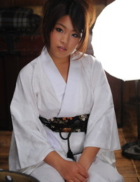 Innocent Japanese babe Nene Nagasawa posing in her lovely kimono