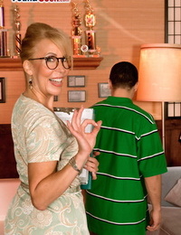 Hot mom Erica Lauren facesitting a young man shes supposed to be tutoring