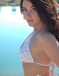美しい アマチュア アルプスの少女ハイジ 削除し ビキニ トップ へ 営業休業期間中 半 裸 時 の ビーチ