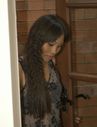Asya Kız Faye sayılır için Doğum günü Takım elbise önce bir Blowbang