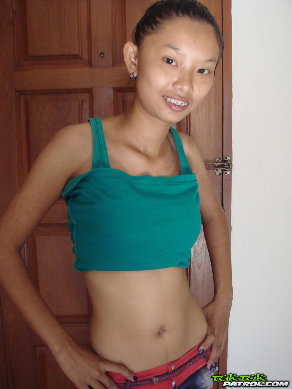 all thai girls nude free pics