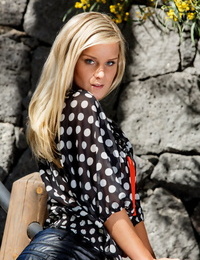 Slim blond model Miela reveals her girl-spit molten body outdoors