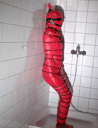 Miho lechter embalados no o Casa de banho para fetiche chuveiro a abjecção