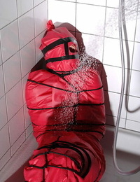 Miho lechter packaged ใน คน ห้องน้ำ สำหรับ ถูกกระตุ้นทางเพศโดย อาบน้ำ abjection