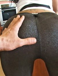 ルコビーチ 黒 女性 miyamme スパイス ポージング に 高 ヒール - を示す 大きな booty