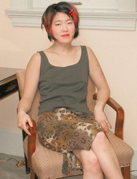 Amateur Asian babe Cady flashing upskirt panties in high heels