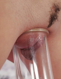 Chesty Euro teener Decker using vacuum pump to enhance cooch lips