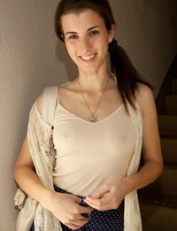 cockblowers genç Melissa Coşar onu pembemsi iç çamaşırı ve sataşmalarına ile onu Sabit Meme uçları