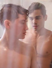 مثلي الجنس الشاب أشتون الصيف و تايلر هيل مسامير - جزء 104