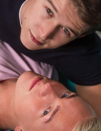 gej przystojny Evan Parker i Jeremy Cena zestaw zwolnili do część 662