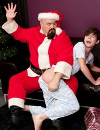 Santa slaps naughty endowed - part 439