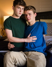 مثلي الجنس الفتى إيثان  و هنتر غراهام مجموعة التزاوج الموسم - جزء 843